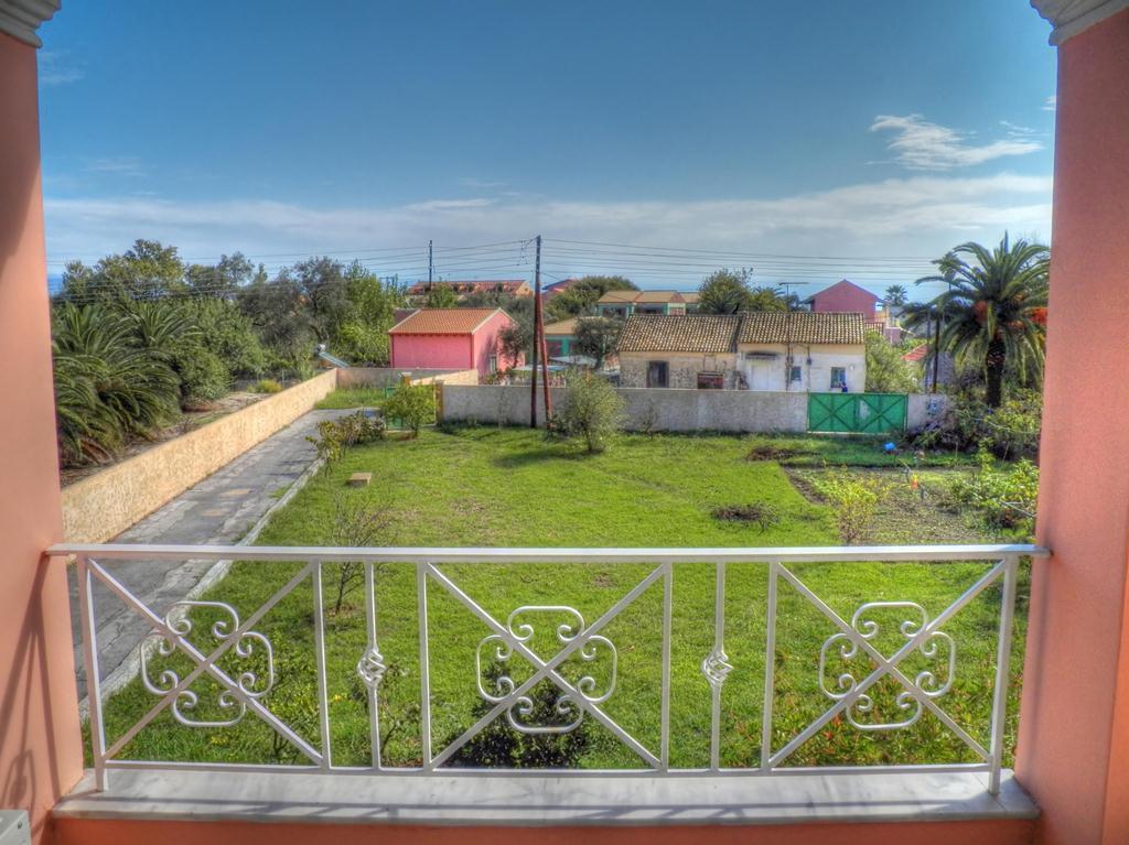 Villa Marina Ipsos Exterior photo